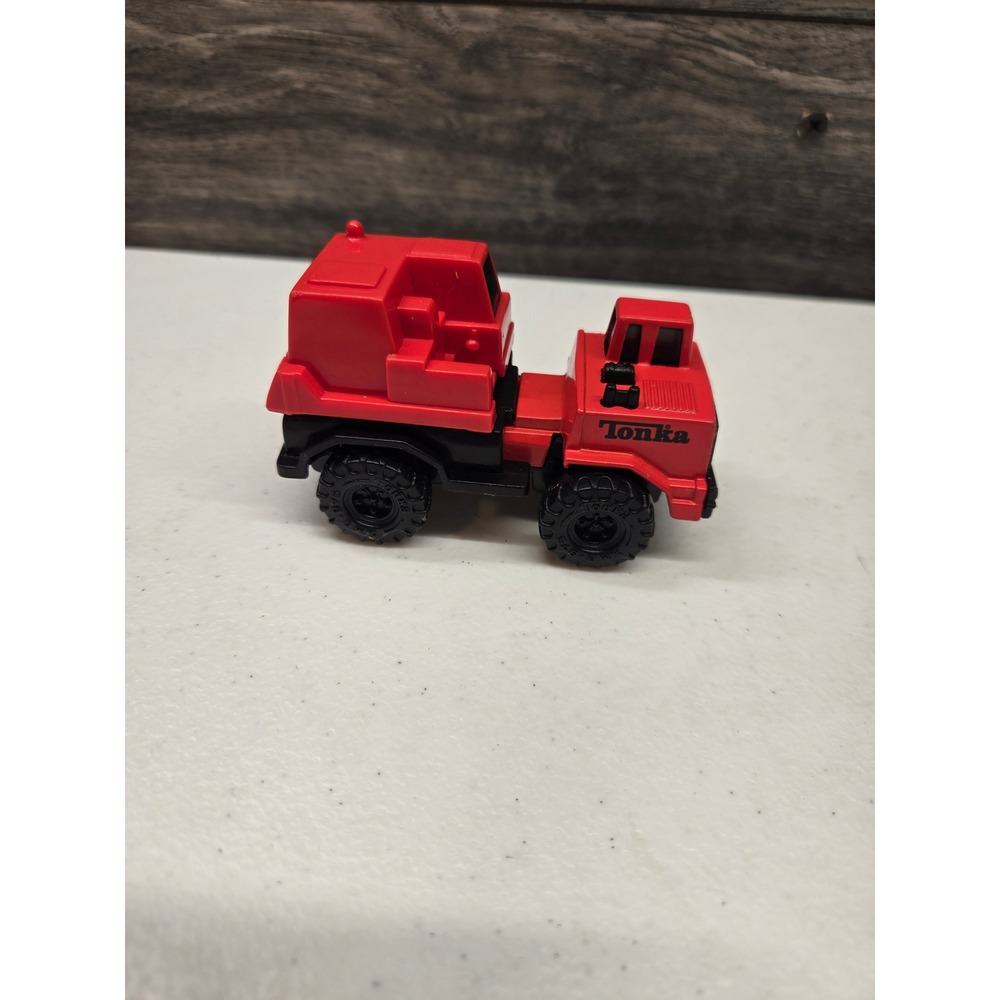 Vintage 2003 Tonka Hasbro McDonalds Happy Meal Toy‎ Red Black Construction Truck
